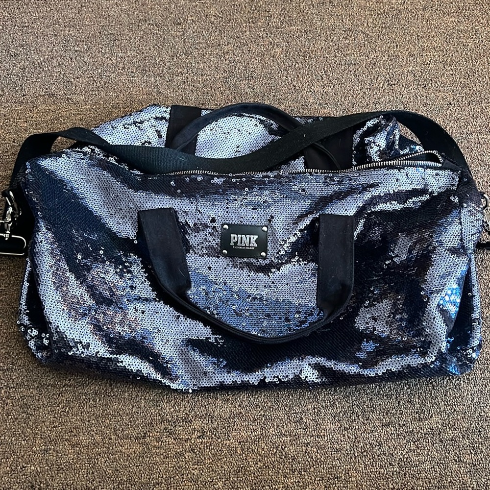 PINK Victoria Secret duffle bag